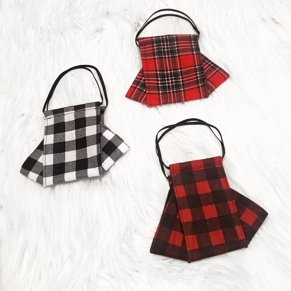 Women's Face Masks - Picture 1 of 1